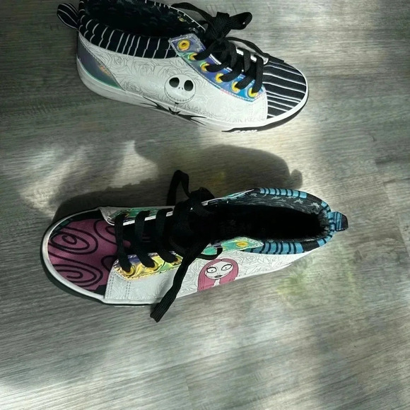 Nightmare before Christmas sneakers women's size 8 - Picture 5 of 6